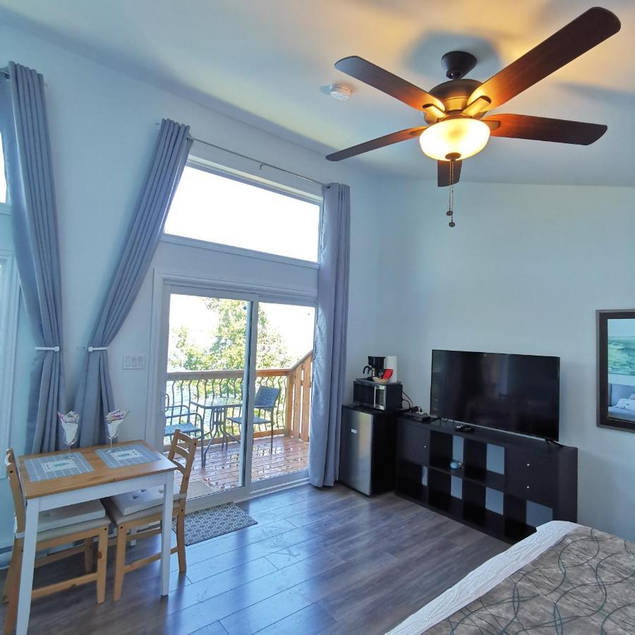 Knotty Pine Ocean Front Suite - Adults Only Ingonish Exterior foto